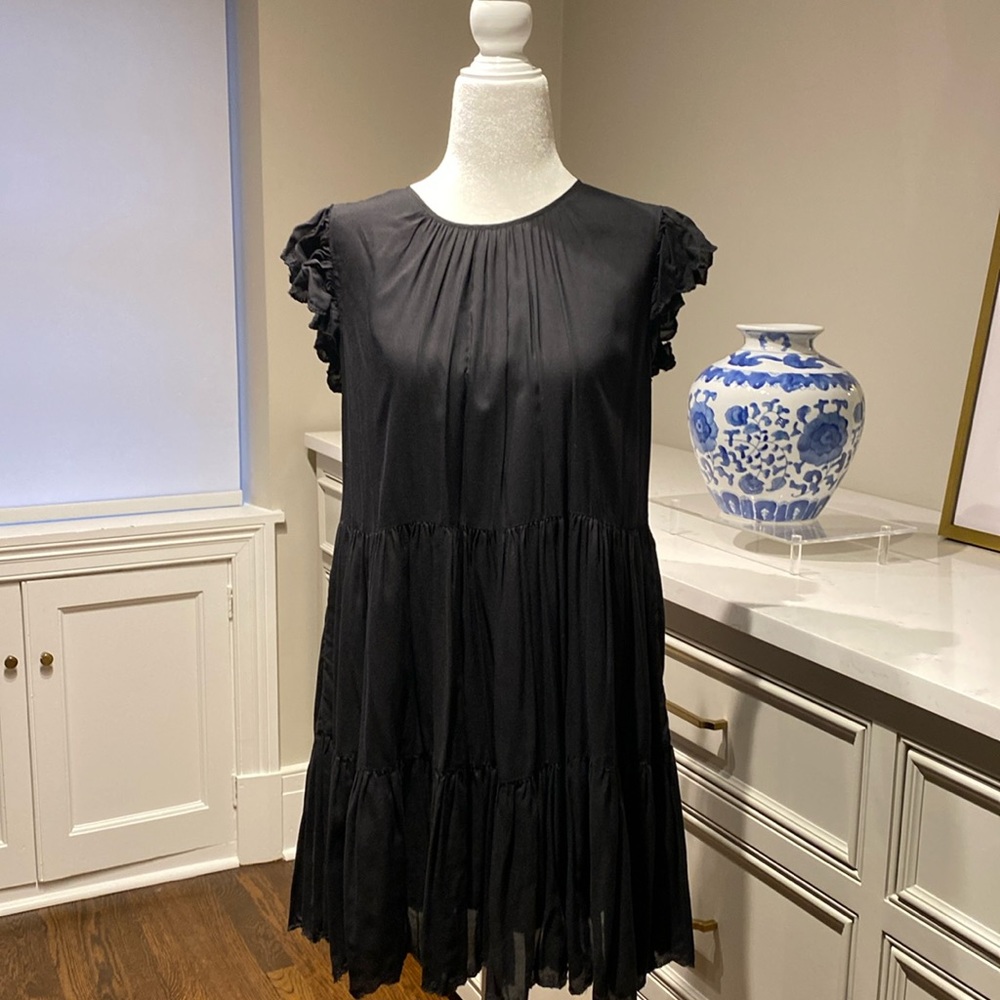 Aritzia Tiered Dress Ruffle Sleeve